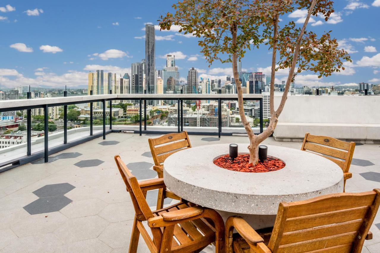 Utopia Apartments By Serain Residences Brisbane Exterior photo